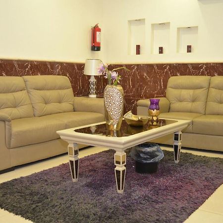 فخامة الديار للشقق المخدومة Fakhamat Aldyar For Serviced Apartments ターイフ エクステリア 写真